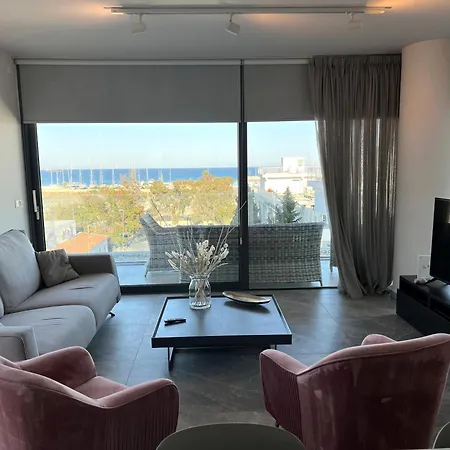 Luxury Seaview Palm *